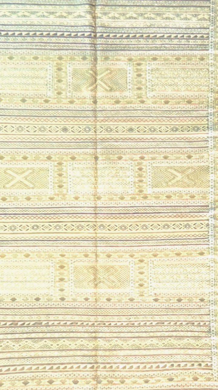 Elegant Multicolor Moroccan Tifelt Rug – Les Nomades De Marrakech